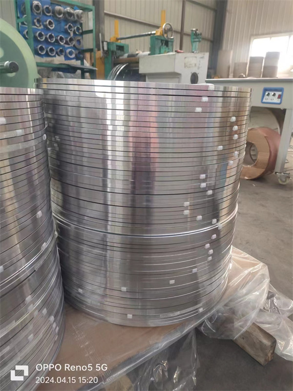 鑫泰鋁業(yè)生產(chǎn)的加長(cháng)鋁板和鋁帶出口國外